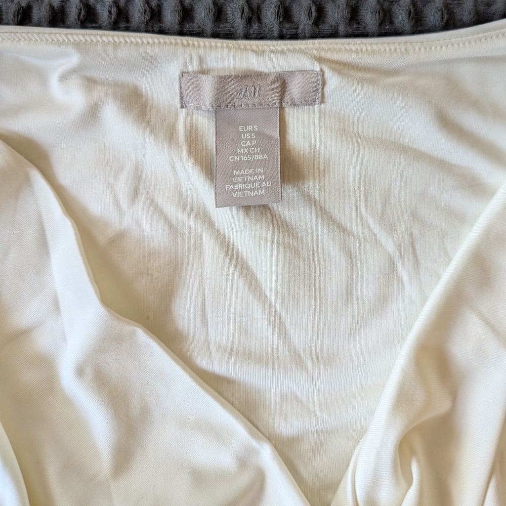 H&M Drape Cowlneck Top - Picture 6 of 7